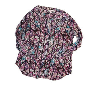 CANDIES, MID SLEEVE SHIRT, BUTTON SLEEVES, SIZE LARGE.